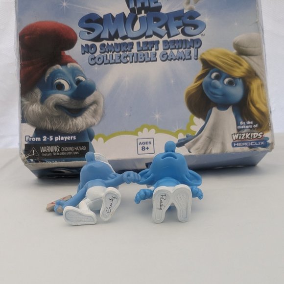 The Smurfs No Smurf Left Behind Collectible Box Game & 2 extra collectibles - Picture 11 of 14